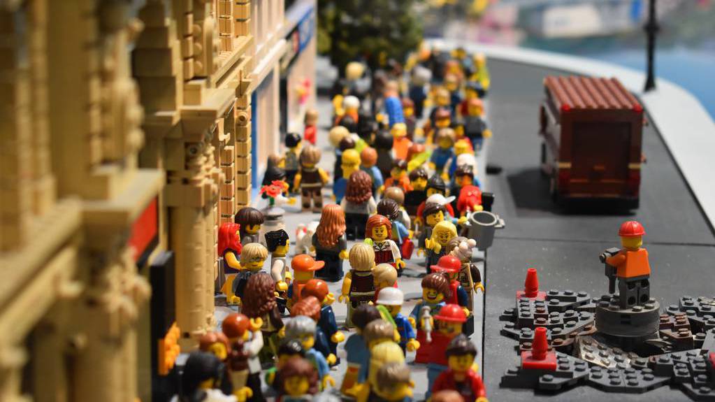 Lego(r)
